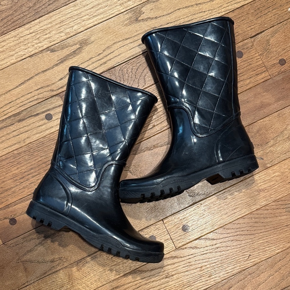 Sperry Quilted Rain Boots Women’s Size 5 Black Waterproof Mid Calf Boots